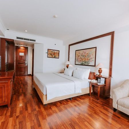 Arion Suites Hotel Bandung Exterior photo