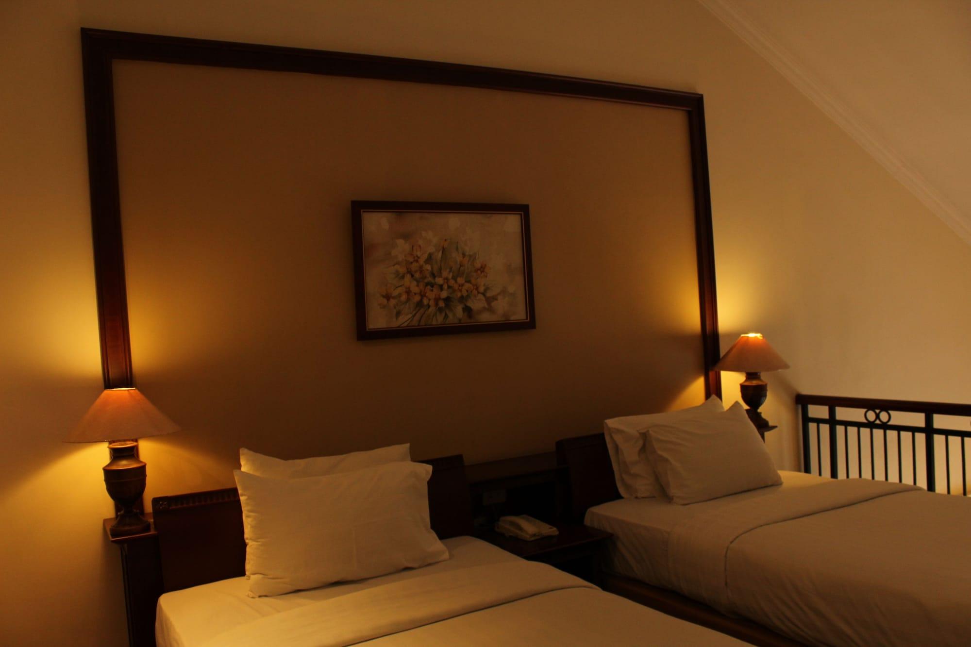 Arion Suites Hotel Bandung Exterior photo