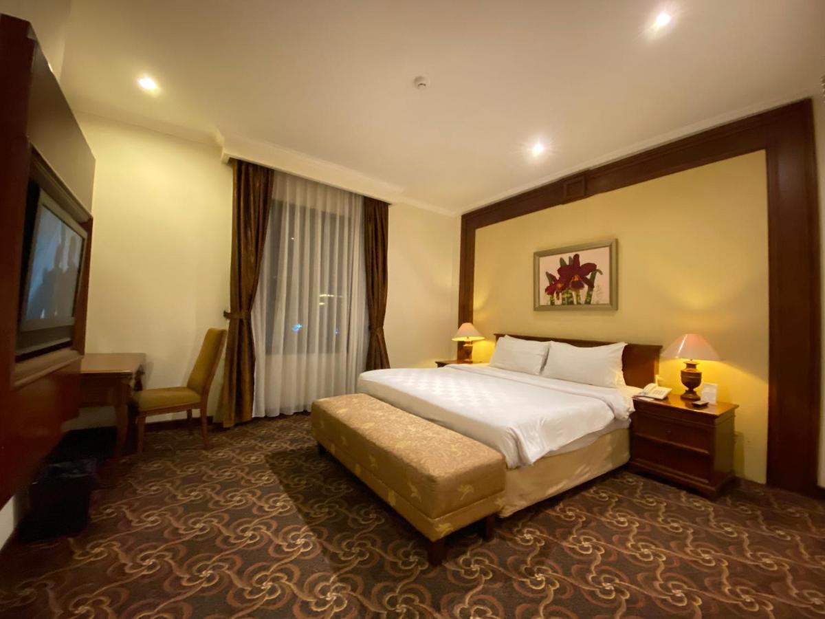 Arion Suites Hotel Bandung Exterior photo
