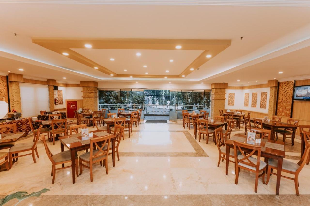 Arion Suites Hotel Bandung Exterior photo